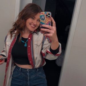 Meet your Posher, Emmaly